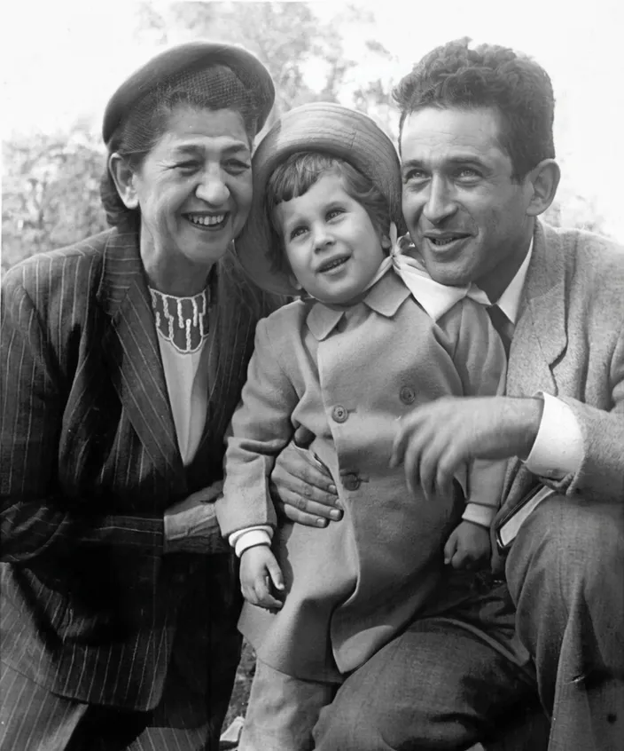 Fan Mailer, Susan Mailer (age 2–3), and Norman Mailer, 1952